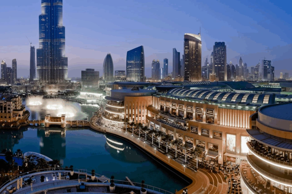 girls trip to dubai
dubai maal enjoyment